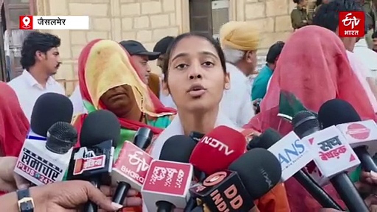 ओरण बचाने और पलायन रोकने को लेकर महापड़ाव, निकाला पैदल जुलूस, कलेक्ट्रेट पर किया प्रदर्शन
