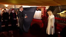 Queen becomes theatre's 'first royal flyman'
