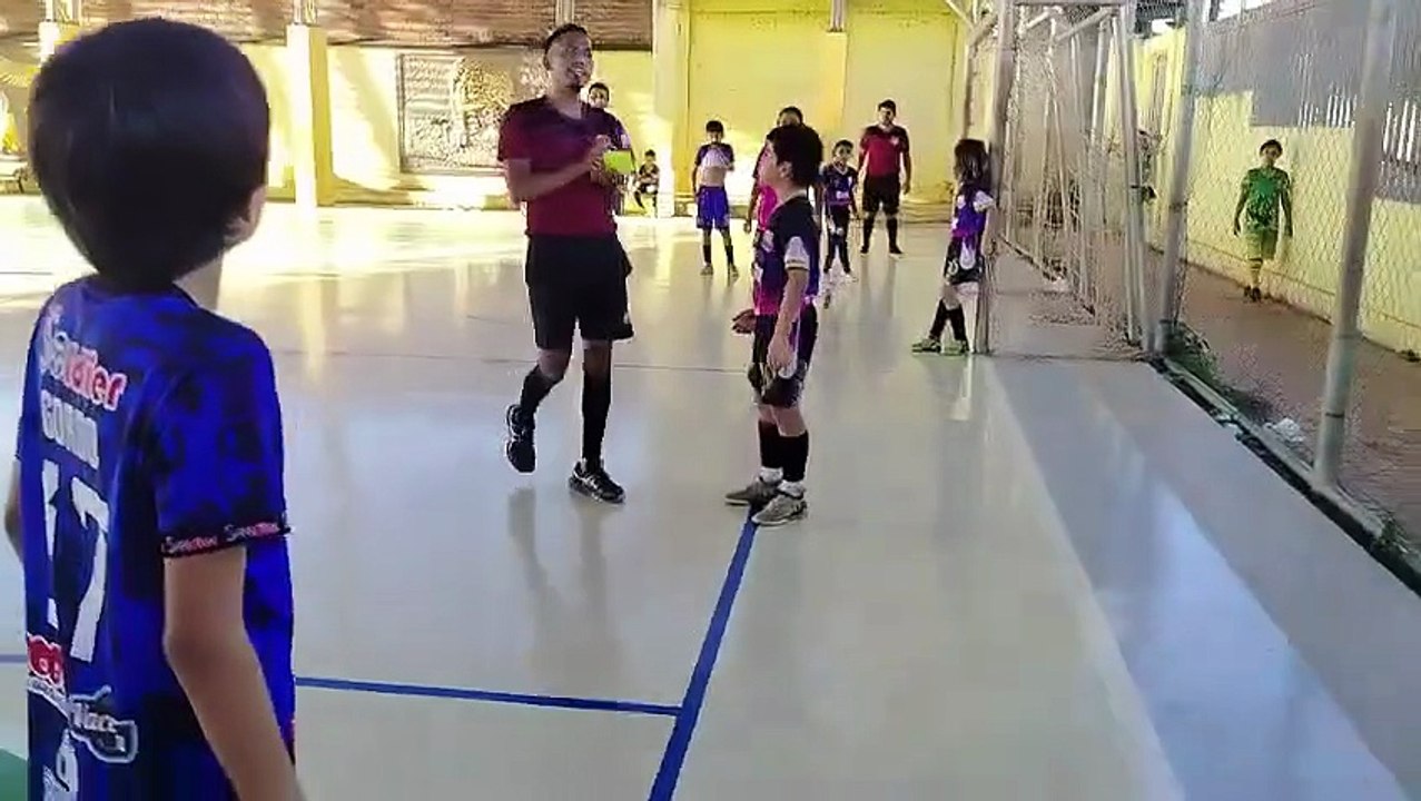 AGRESIÓN A ÁRBITRO