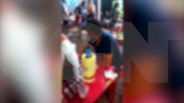 É tudo pra mim : com a filha no colo, pai critica atitudes da mãe