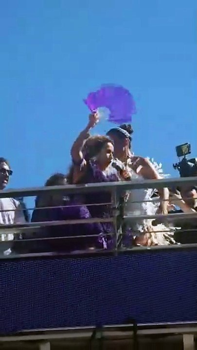 Encontro de Rainhas! Ivete e Daniela Mercury dividem trio com grandes sucessos do Axé; veja