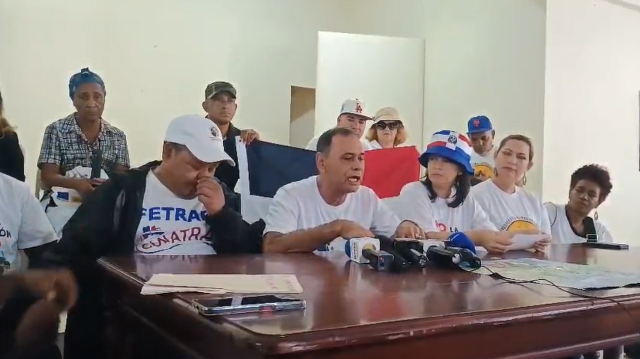 Convocan marcha en Santiago contra proyectos mineros y denuncian contaminación ambiental