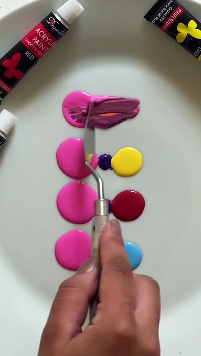 Satisfying Colour Mixing with Drawlish Acrylics 💜