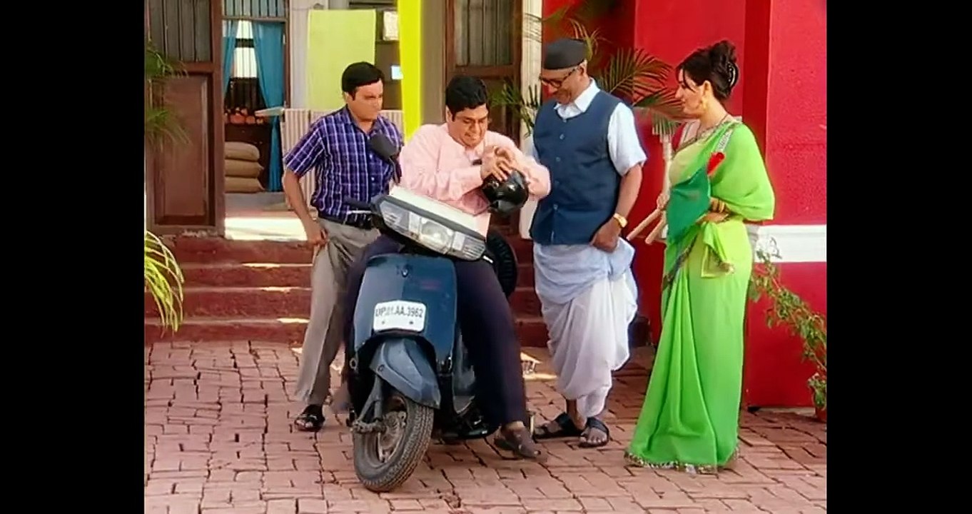 Episode 4 - Chidiya Ghar - Getting Babu Ji On The Scooter
