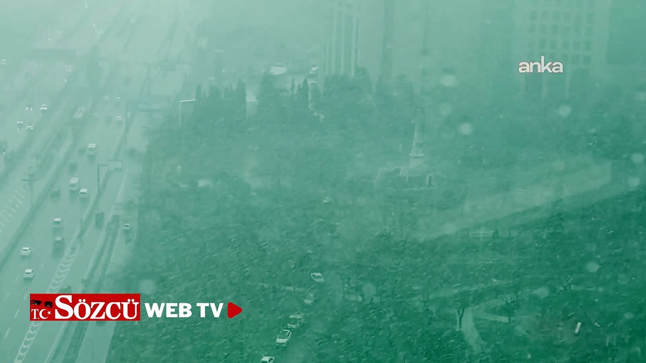 Hafta sonu baharı yaşayan İstanbul'da kar yağışı başladı