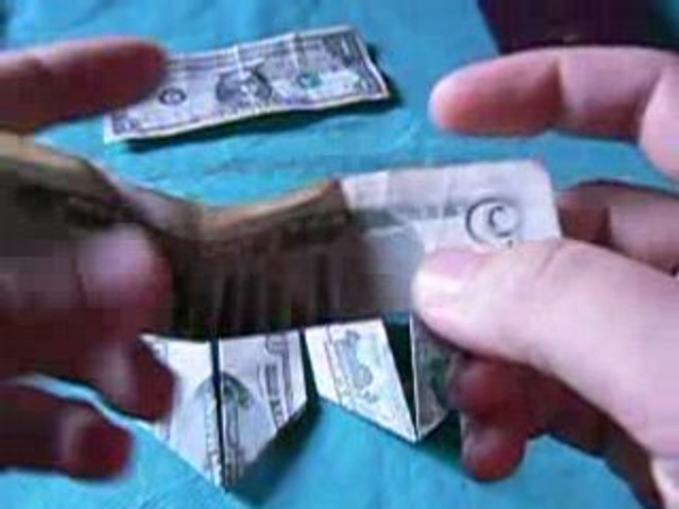 Complot illuminati   Dollars Pliés