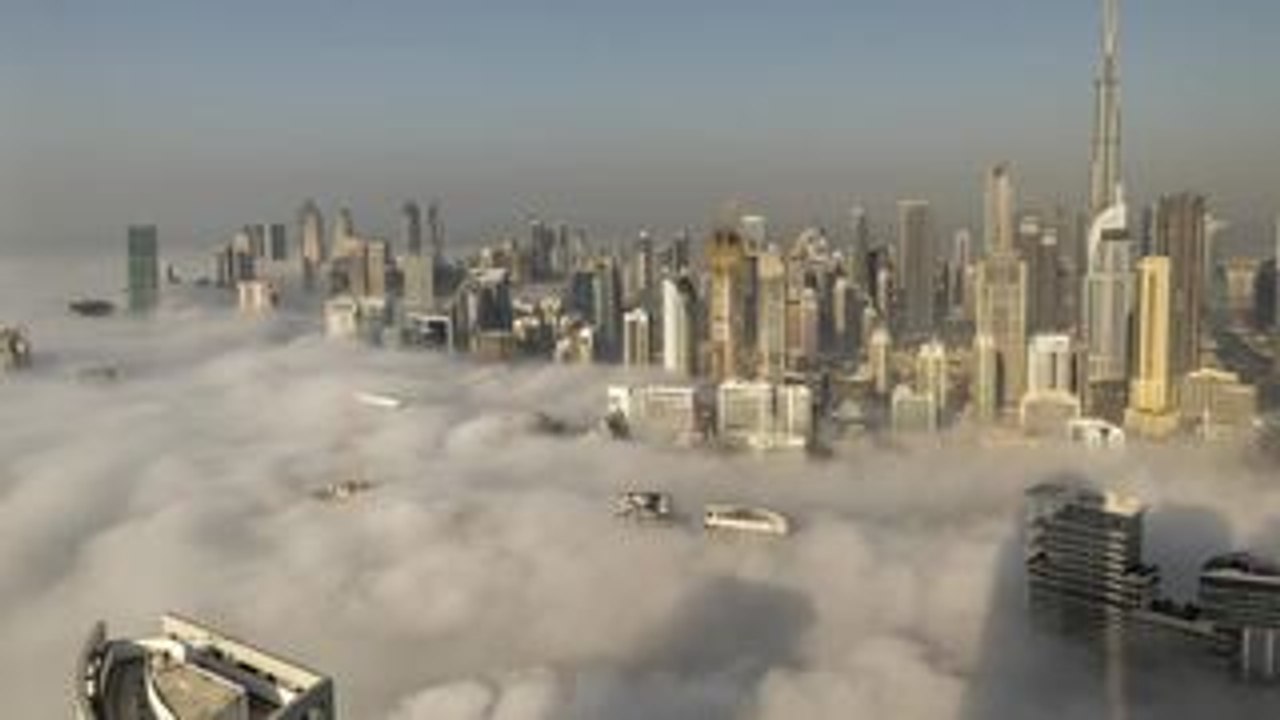 Beautiful Morning Time-Lapse of Clouds in Motion