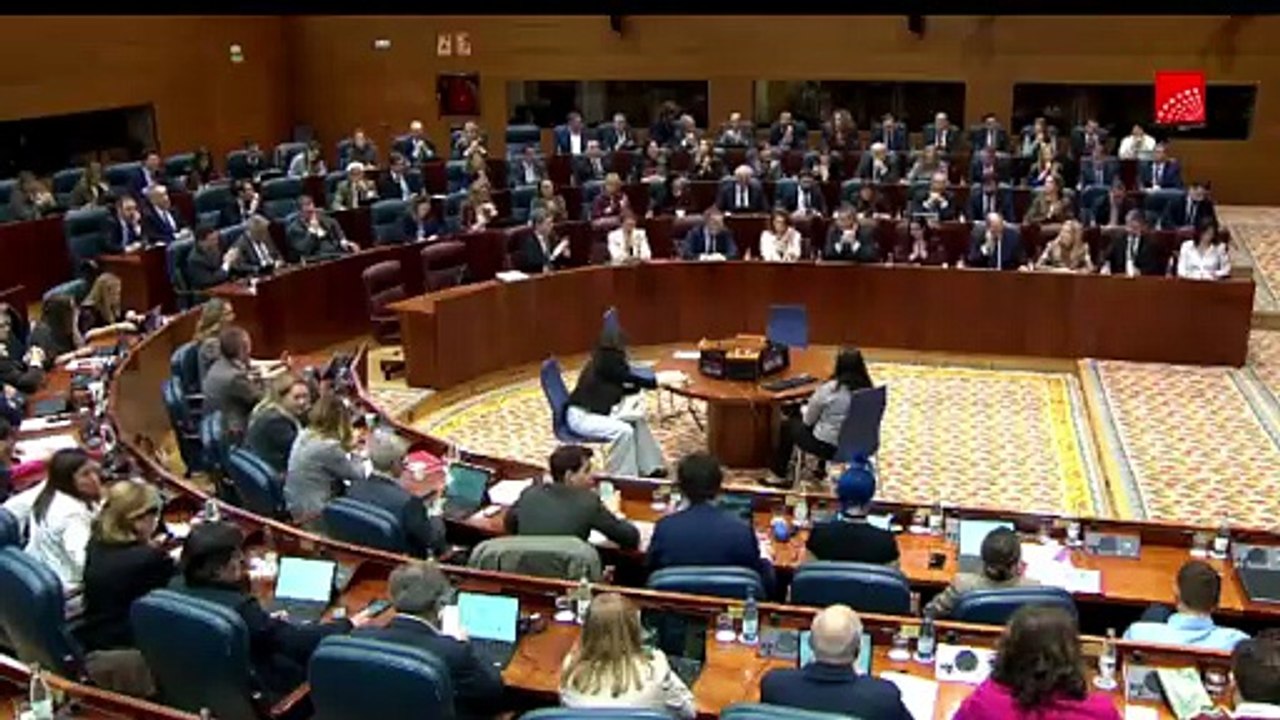Tenso pleno en la Asamblea de Madrid tras la crisis del Gobierno de Ayuso