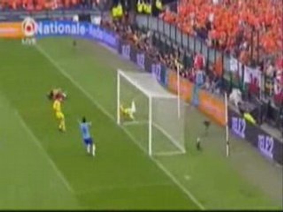 Robben Miss vs Wales