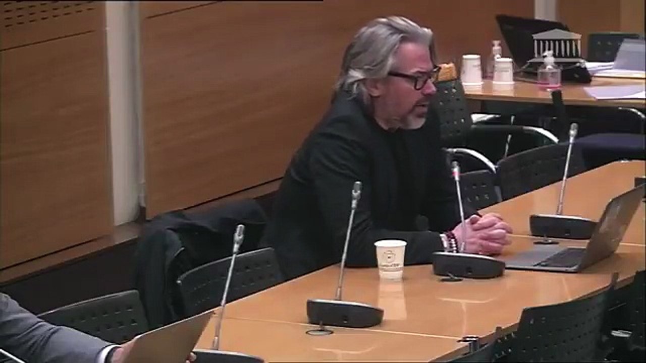 La patronne de France Télé Delphine Ernotte annonce que finalement elle n’est pas intéressée par le recrutement Sonia Mabrouk: "Je n ai rien contre elle mais on ne manque pas de journalistes" - VIDEO