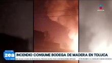 Incendio consume recicladora de madera en San Pablo Autopan, Toluca