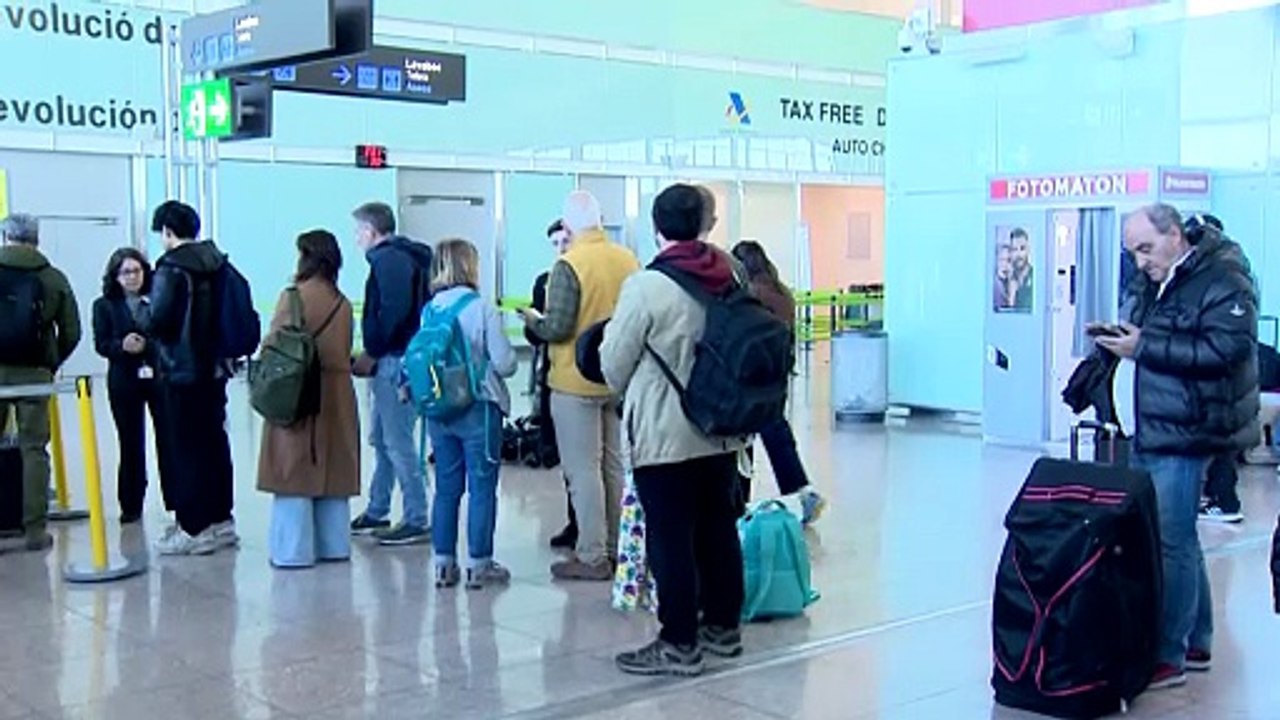 Aena propone una subida media de tarifas de 43...