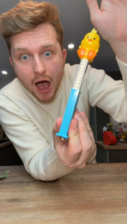 Sélection spéciale Pâques 😱✨ bonbons de Pâques, œufs en chocolat ou encore sucettes ! Cette sélection de chez Action nous met dans l’ambiance juste avant Pâques 🐣Et toi t’aurais pris quoi ?