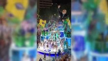 Lula apareció representado en una estatua gigante | Carnaval de Río