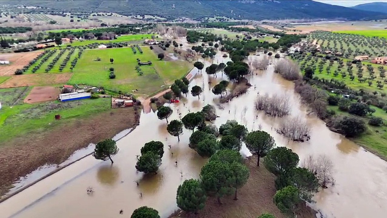 Protección Civil realiza labores en el río Bullaque