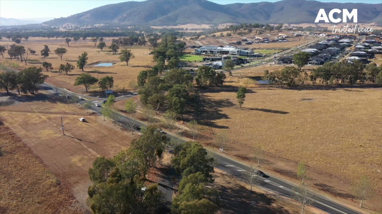 Safety concerns for students crossing Baranduda Blvd