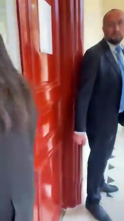 Meurtre de Quentin Deranque : La vidéo de Jacques-Élie Favrot, assistant de Raphaël Arnault, jouant les gros bras à l'Assemblée en mars dernier, refait son apparition