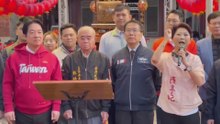 El presidente del Templo estatal de Taiwan vomita sobre el presidente del Gobierno