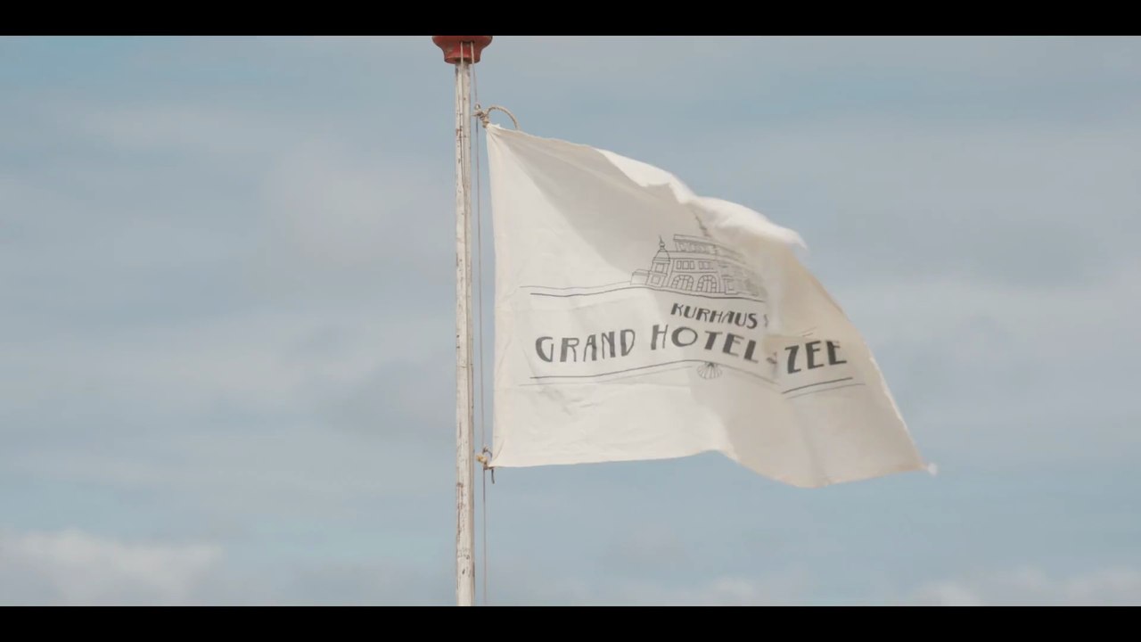 Grand Hotel By The Sea Trailer OV