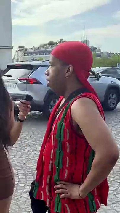 Je goute des glaces pour astronautes de chez Normal 😳