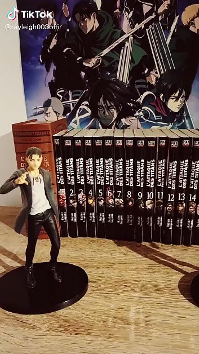 Toute ma collection de l'attaque des titans (encore beaucoup de place pour des figurines 😂) #snk #attaquedestitans #shingekinokyojin #erenyeager #livai