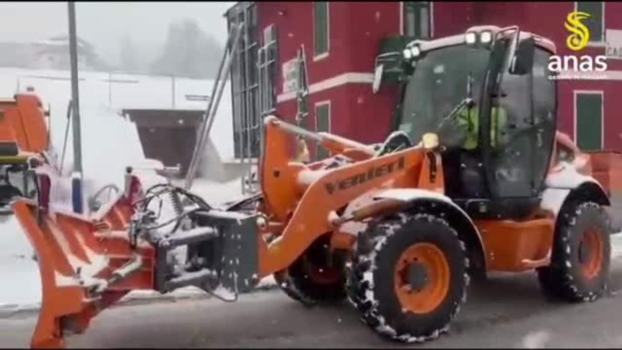 Nevica a Cortina, disagi sulla viabilità nella zona delle Olimpiadi