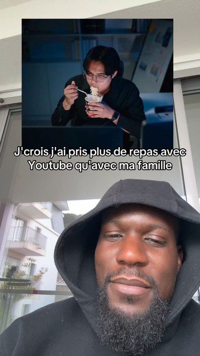 Qui mange devant YouTube ou la télé ?! | partage à un ami qui mange devant les écrans et abonne toi