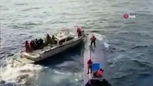 Meksika Donanması, yaklaşık 4 ton uyuşturucu taşıyan denizaltıyı ele geçirdi