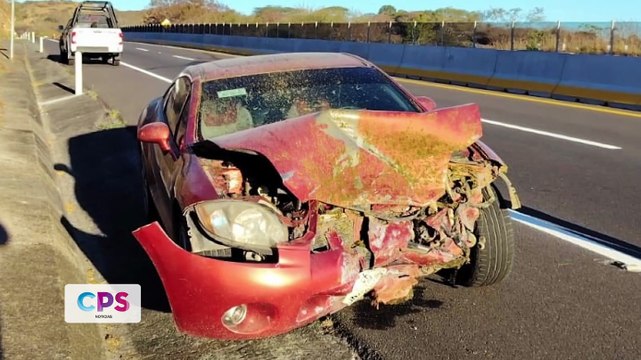 Accidente en autopista Compostela–PV deja daños | CPS Noticias Puerto Vallarta