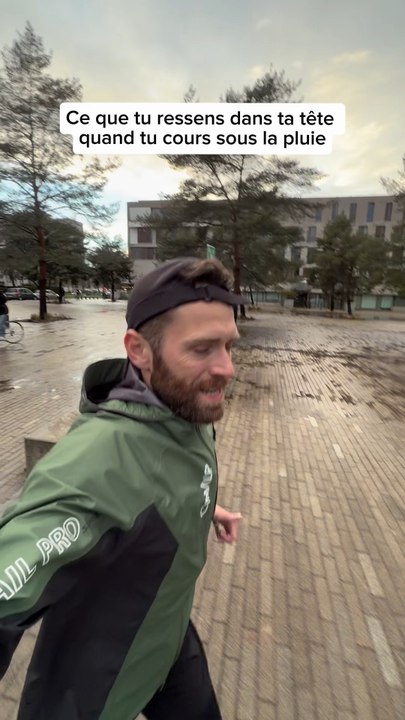 Courir sous la pluie
