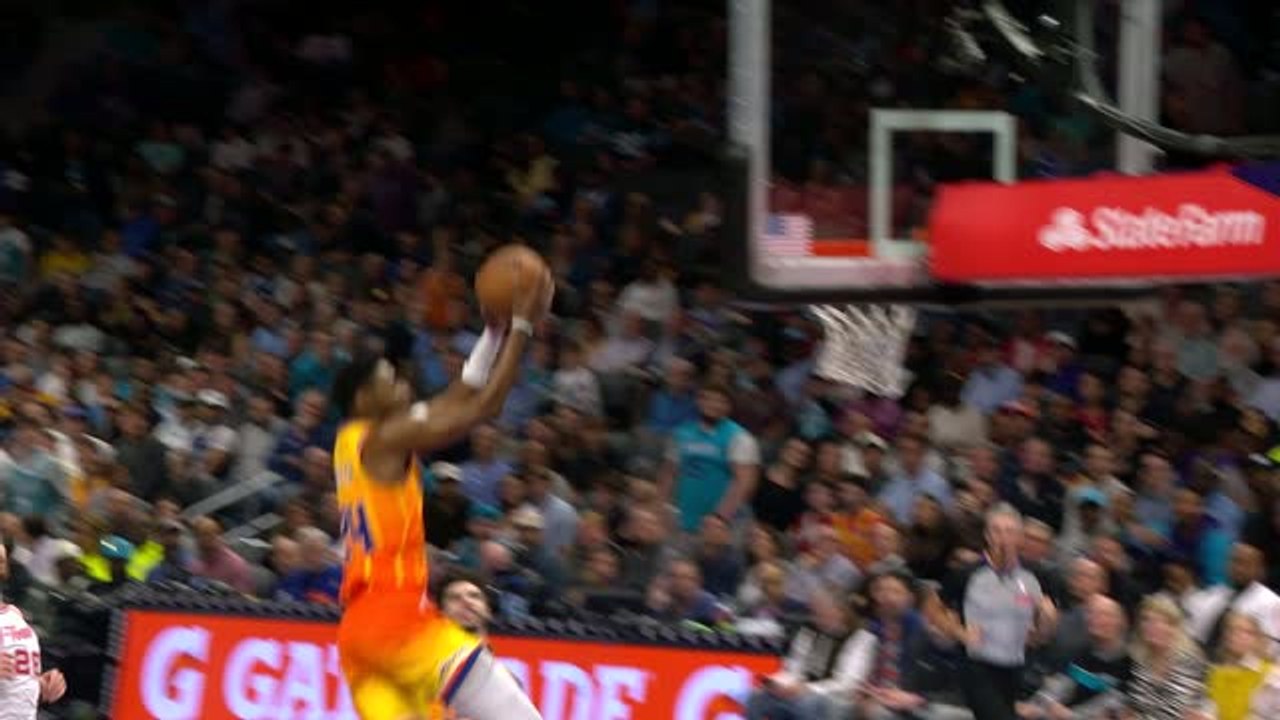 LaMelo Ball and Brandon Miller combine for the alley-oop
