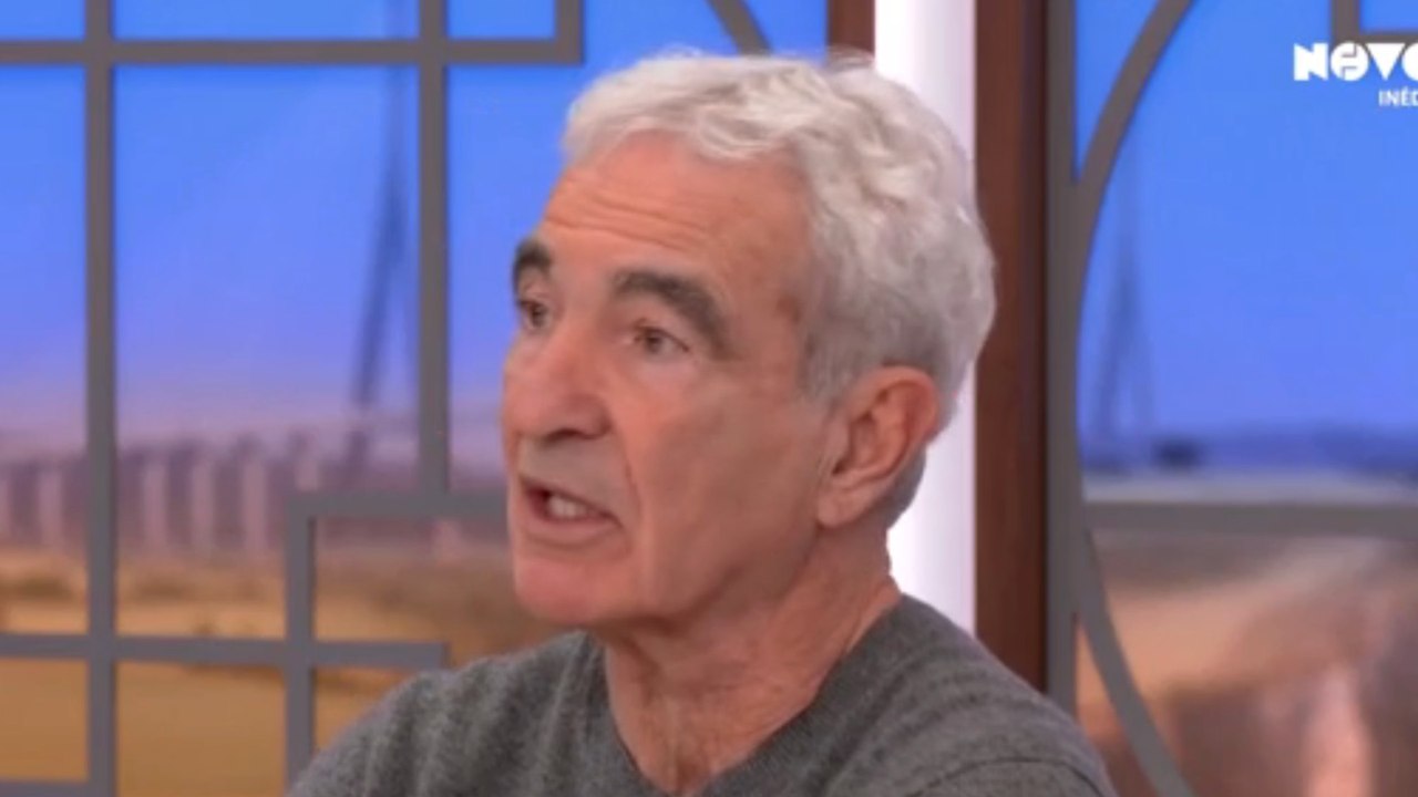 Raymond Domenech : Encore interrogé sur sa demande en mariage à Estelle Denis, il répond cash