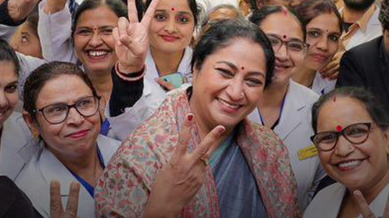Delhi में Rekha Gupta सरकार के 1 साल पूरे