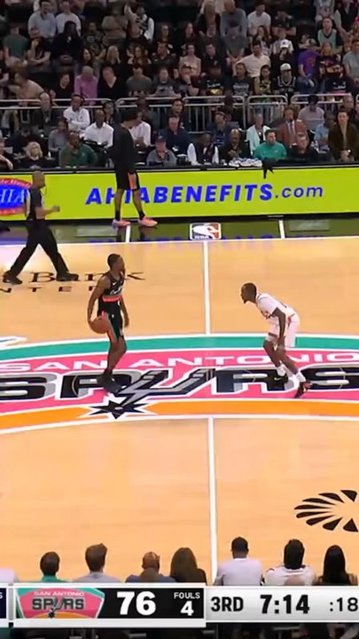 🔥🤠 LES SPURS ÉCRASENT PHOENIX !San Antonio continue sa série folle avec une 7ᵉ victoire de suite après une démonstration contre les Suns : 121-94 cette nuit 😳💥Victor Wembanyama régale encore : 17 pts, 11 rebonds et 5 contres en seulement 25 minutes 🥶🇫🇷