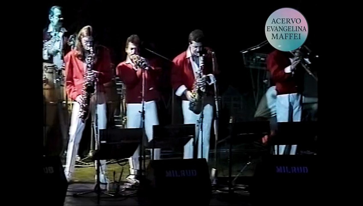 Gal Costa ao vivo em Buenos Aires (1985) | Show completo inédito