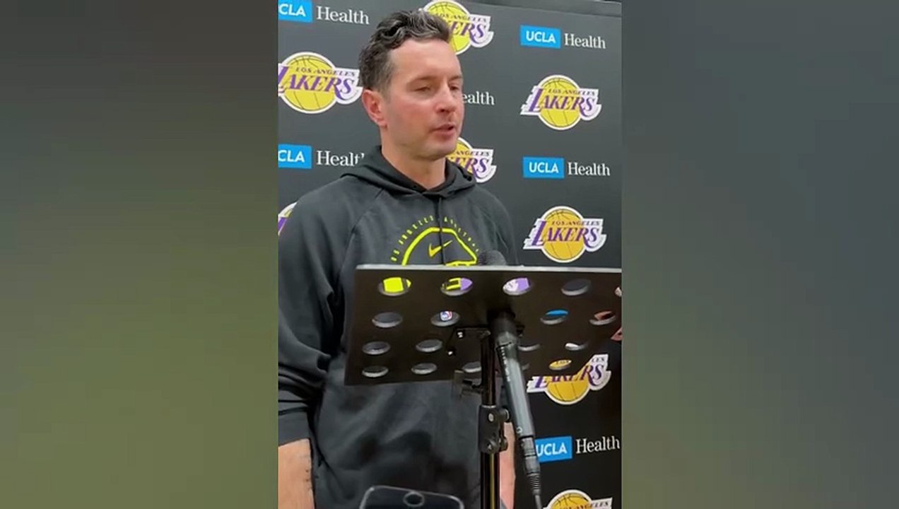 JJ Redick cannot contain his laughter with Luka Doncic and Austin Reaves with them in front of him