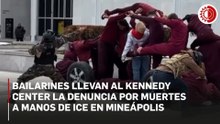 Bailarines protestan por violencia de ICE frente al Kennedy Center