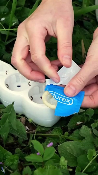 Rain proof outdoor socket