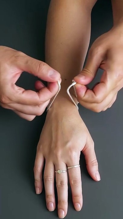 One Necklace, Two Ways to Wear! #fblifestyle