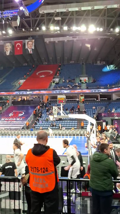 Beşiktaş'ım Geliyor - Beşiktaş v Anadolu Efes - Ziraat Bankası Türkiye Kupası Yarı Final