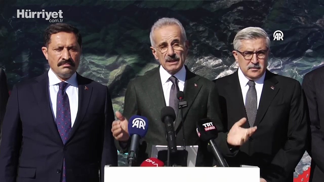 Bakan Uraloğlu: Dörtyol-Hassa Demiryolu ve Otoyolu Projesi'ni hayata geçiriyoruz