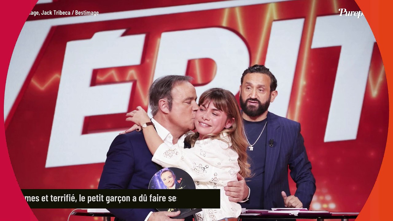 "Habille toi, on ne te veut plus comme enfant" : A 7 ans, cette personnalité télé connue de tous a dû quitter le foyer à la demande de ses parents