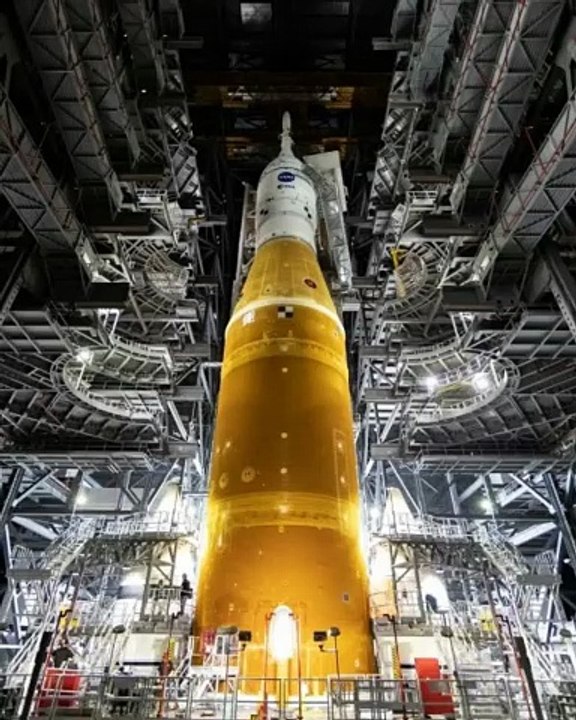 🚨🚀🌕 Artemis II approche… mais tout n’est pas encore prêt. Entre défis techniques et enjeux de sécurité, la prochaine mission lunaire retient son souffle. 👉 À lire pour comprendre ce qui se joue vraiment.