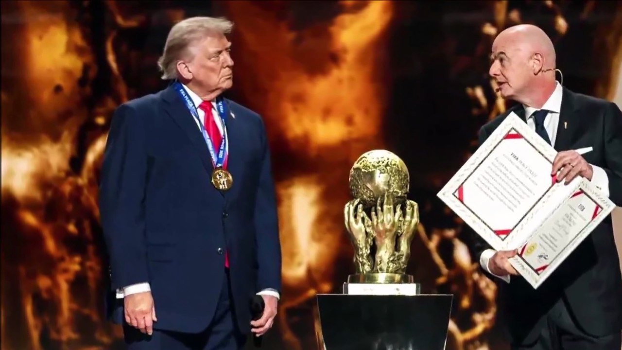 Trump Imposes New 10% Tariff After Supreme Court Strikes Down Import Taxes