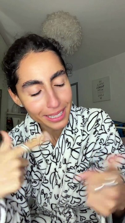 Anniversaire entre amis : qui doit payer l'addition au restaurant ? 🎂