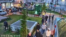İstanbul\'da yardım edeyim derken 6 yerinden bıçaklandı! 3 kişi gözaltına alındı