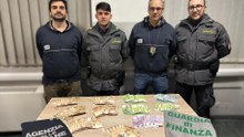 Como, 150mila euro nascosti sotto il sedile: sequestro al valico di Brogeda (21.02.26)