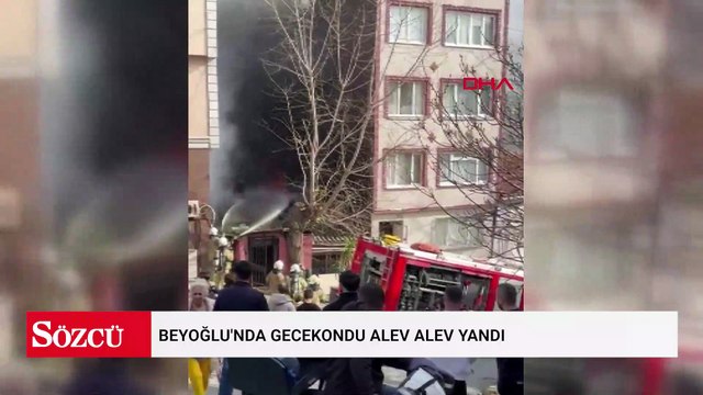 Beyoğlu'nda gecekondu alev alev yandı