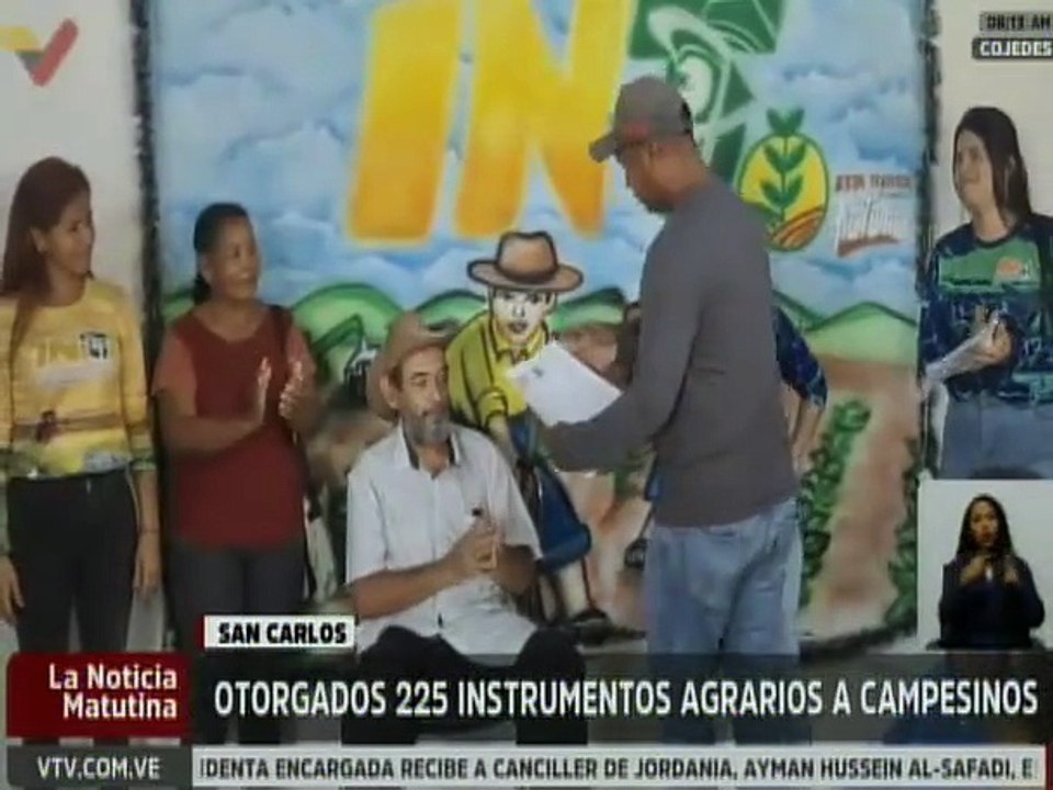 Más de 200 instrumentos agrarios fueron entregados a los campesinos de San Carlos