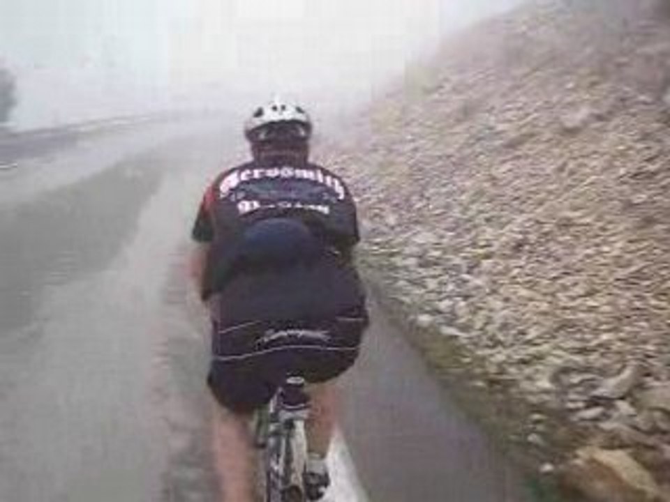 3 km du sommet, fred arrache tout